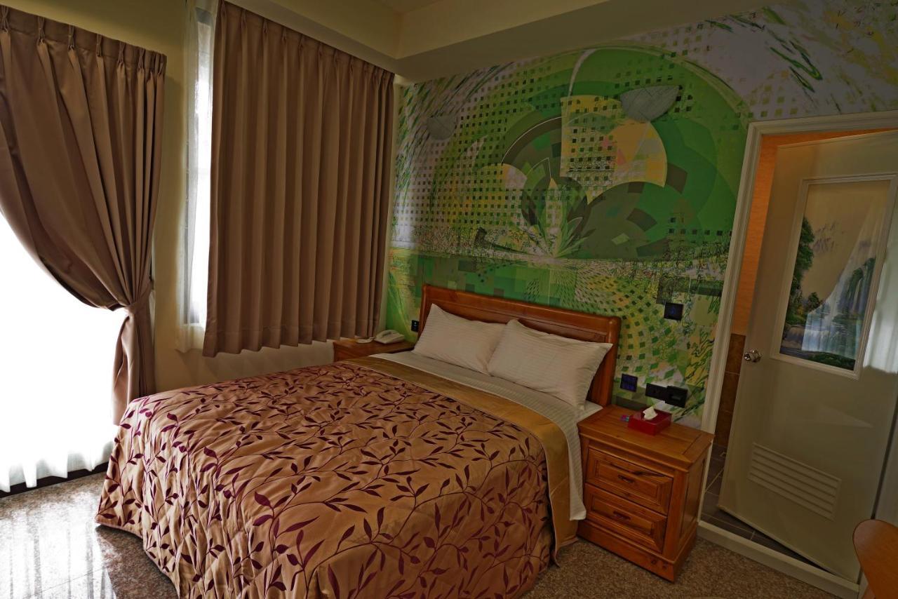 Hongfu Elegant Business Hotel Чжунлі Екстер'єр фото