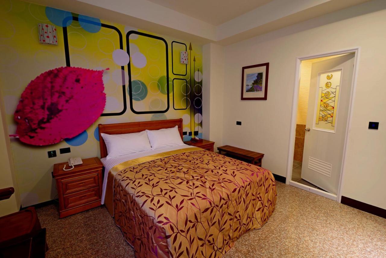 Hongfu Elegant Business Hotel Чжунлі Екстер'єр фото