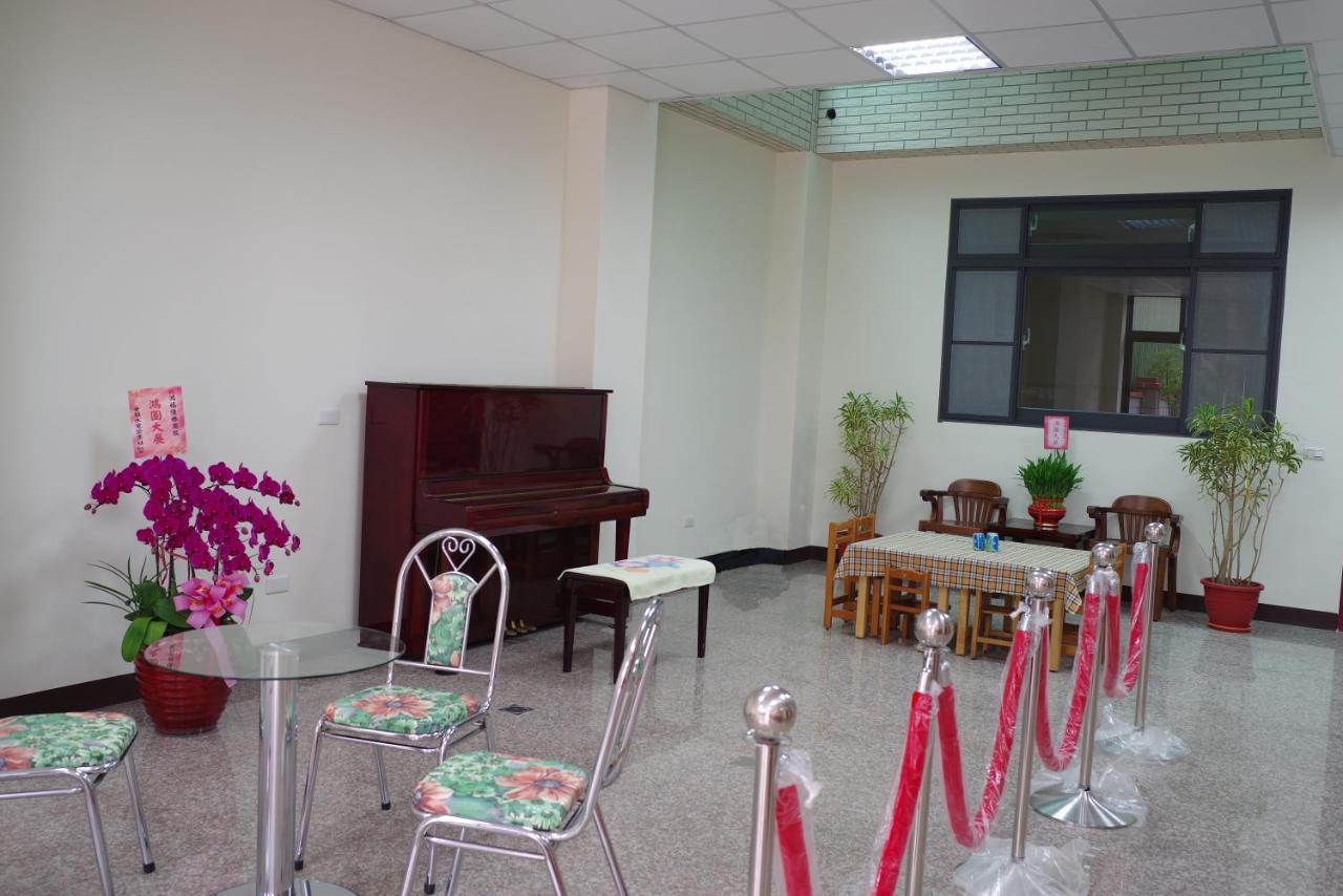 Hongfu Elegant Business Hotel Чжунлі Екстер'єр фото