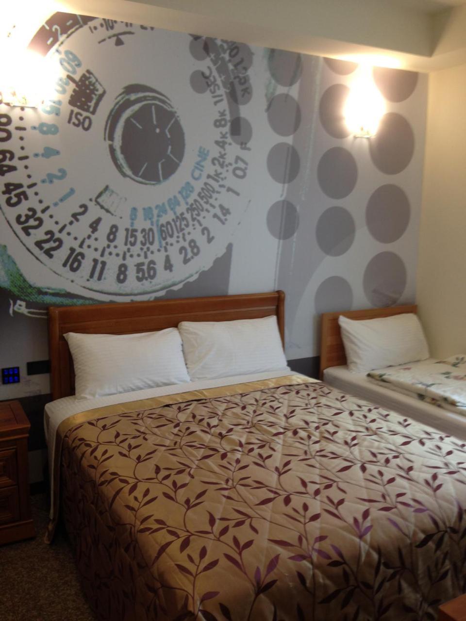 Hongfu Elegant Business Hotel Чжунлі Екстер'єр фото